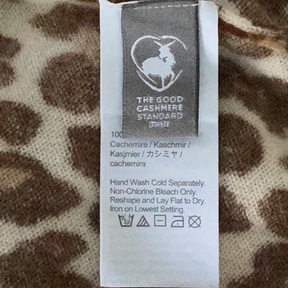 J Crew Cashmere Leopard Print Crewneck Shell - Picture 7 of 9